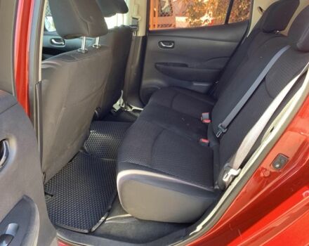 Красный Ниссан Лиф, объемом двигателя 0 л и пробегом 115 тыс. км за 5650 $, фото 3 на Automoto.ua