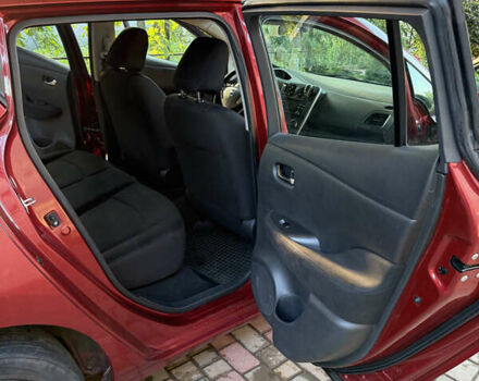 Красный Ниссан Лиф, объемом двигателя 0 л и пробегом 105 тыс. км за 7900 $, фото 9 на Automoto.ua