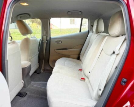 Красный Ниссан Лиф, объемом двигателя 0 л и пробегом 79 тыс. км за 12900 $, фото 10 на Automoto.ua