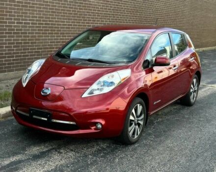 Красный Ниссан Лиф, объемом двигателя 0 л и пробегом 75 тыс. км за 8000 $, фото 2 на Automoto.ua