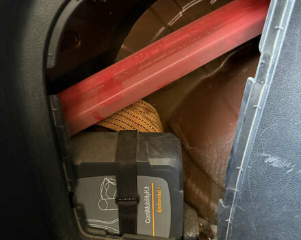 Красный Ниссан Лиф, объемом двигателя 0 л и пробегом 105 тыс. км за 7900 $, фото 11 на Automoto.ua