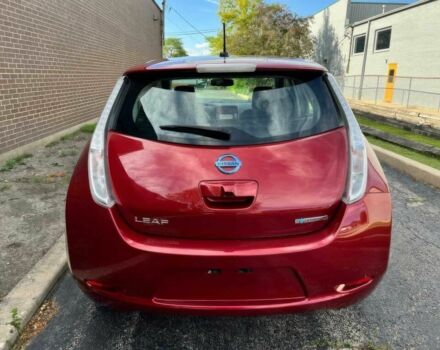 Красный Ниссан Лиф, объемом двигателя 0 л и пробегом 79 тыс. км за 4800 $, фото 4 на Automoto.ua