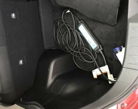 Червоний Ніссан Ліф, об'ємом двигуна 0 л та пробігом 200 тис. км за 6250 $, фото 4 на Automoto.ua