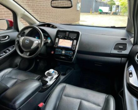 Красный Ниссан Лиф, объемом двигателя 0 л и пробегом 79 тыс. км за 4800 $, фото 8 на Automoto.ua