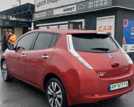 Красный Ниссан Лиф, объемом двигателя 0 л и пробегом 84 тыс. км за 7400 $, фото 2 на Automoto.ua