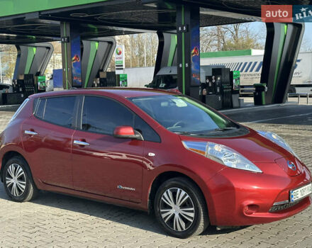 Красный Ниссан Лиф, объемом двигателя 0 л и пробегом 145 тыс. км за 5950 $, фото 5 на Automoto.ua