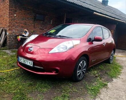 Червоний Ніссан Ліф, об'ємом двигуна 0 л та пробігом 129 тис. км за 6000 $, фото 5 на Automoto.ua