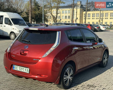 Красный Ниссан Лиф, объемом двигателя 0 л и пробегом 145 тыс. км за 5950 $, фото 13 на Automoto.ua