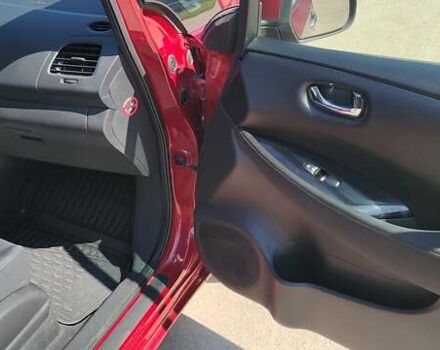 Красный Ниссан Лиф, объемом двигателя 0 л и пробегом 95 тыс. км за 7900 $, фото 17 на Automoto.ua