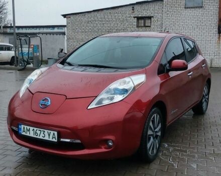 Красный Ниссан Лиф, объемом двигателя 0 л и пробегом 84 тыс. км за 7400 $, фото 19 на Automoto.ua