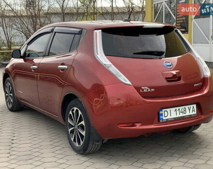 Красный Ниссан Лиф, объемом двигателя 0 л и пробегом 115 тыс. км за 5700 $, фото 4 на Automoto.ua