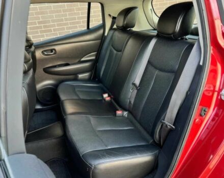 Красный Ниссан Лиф, объемом двигателя 0 л и пробегом 72 тыс. км за 4200 $, фото 11 на Automoto.ua