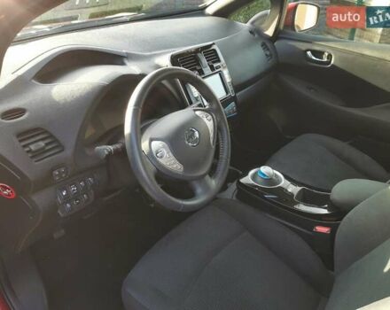 Червоний Ніссан Ліф, об'ємом двигуна 0 л та пробігом 62 тис. км за 7800 $, фото 11 на Automoto.ua