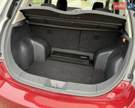 Красный Ниссан Лиф, объемом двигателя 0 л и пробегом 118 тыс. км за 6500 $, фото 33 на Automoto.ua