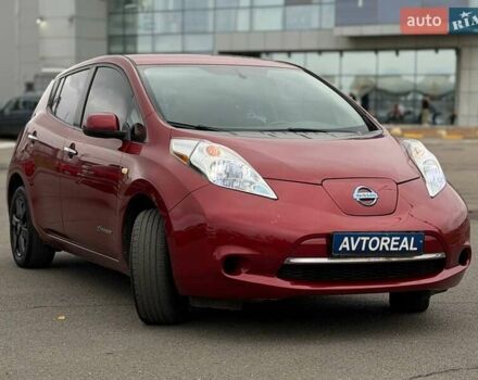 Красный Ниссан Лиф, объемом двигателя 0 л и пробегом 155 тыс. км за 7800 $, фото 3 на Automoto.ua