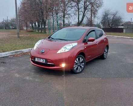 Красный Ниссан Лиф, объемом двигателя 0 л и пробегом 67 тыс. км за 7500 $, фото 31 на Automoto.ua