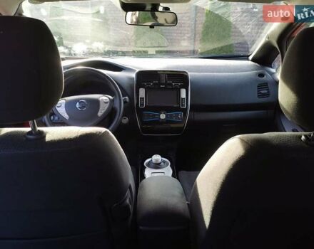 Червоний Ніссан Ліф, об'ємом двигуна 0 л та пробігом 62 тис. км за 7800 $, фото 16 на Automoto.ua