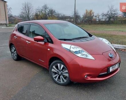 Красный Ниссан Лиф, объемом двигателя 0 л и пробегом 67 тыс. км за 7500 $, фото 18 на Automoto.ua