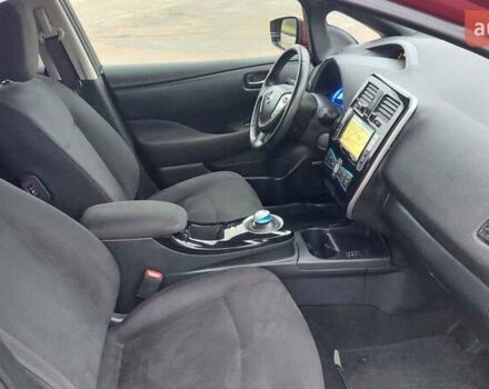 Червоний Ніссан Ліф, об'ємом двигуна 0 л та пробігом 68 тис. км за 7555 $, фото 23 на Automoto.ua