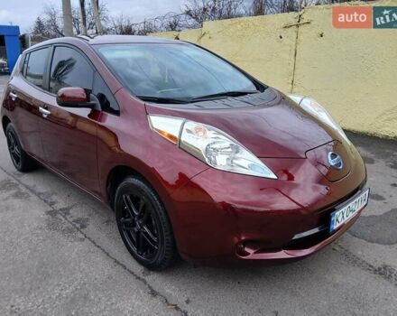 Красный Ниссан Лиф, объемом двигателя 0 л и пробегом 91 тыс. км за 7300 $, фото 1 на Automoto.ua