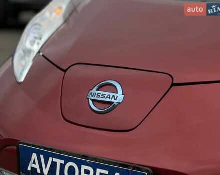 Красный Ниссан Лиф, объемом двигателя 0 л и пробегом 155 тыс. км за 7800 $, фото 6 на Automoto.ua