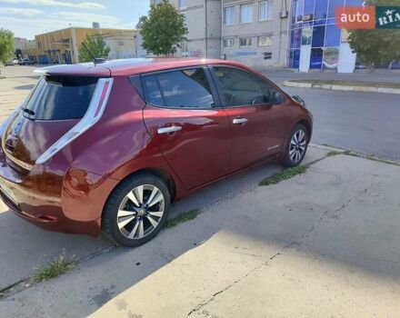 Червоний Ніссан Ліф, об'ємом двигуна 0 л та пробігом 104 тис. км за 8500 $, фото 6 на Automoto.ua