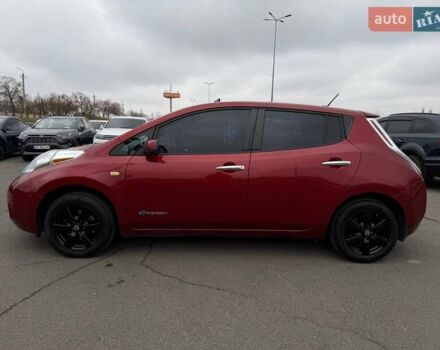 Красный Ниссан Лиф, объемом двигателя 0 л и пробегом 155 тыс. км за 7800 $, фото 10 на Automoto.ua