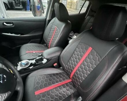 Красный Ниссан Лиф, объемом двигателя 0 л и пробегом 114 тыс. км за 9000 $, фото 3 на Automoto.ua