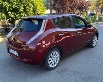 Красный Ниссан Лиф, объемом двигателя 0 л и пробегом 74 тыс. км за 7500 $, фото 7 на Automoto.ua