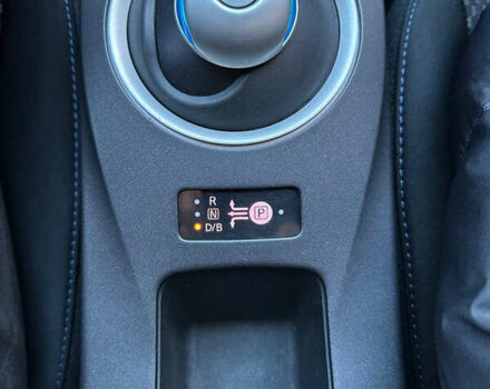 Красный Ниссан Лиф, объемом двигателя 0 л и пробегом 99 тыс. км за 7500 $, фото 38 на Automoto.ua