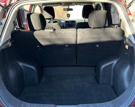 Красный Ниссан Лиф, объемом двигателя 0 л и пробегом 99 тыс. км за 7500 $, фото 48 на Automoto.ua