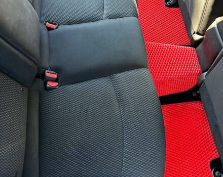 Красный Ниссан Лиф, объемом двигателя 0 л и пробегом 99 тыс. км за 7500 $, фото 44 на Automoto.ua