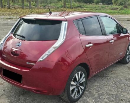 Красный Ниссан Лиф, объемом двигателя 0 л и пробегом 99 тыс. км за 3000 $, фото 7 на Automoto.ua