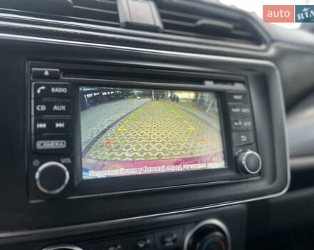 Красный Ниссан Лиф, объемом двигателя 0 л и пробегом 62 тыс. км за 11990 $, фото 15 на Automoto.ua