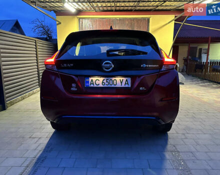 Красный Ниссан Лиф, объемом двигателя 0 л и пробегом 134 тыс. км за 12500 $, фото 3 на Automoto.ua