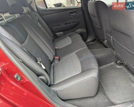 Червоний Ніссан Ліф, об'ємом двигуна 0 л та пробігом 127 тис. км за 11900 $, фото 27 на Automoto.ua