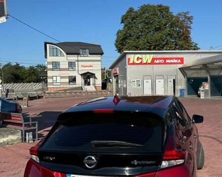 Красный Ниссан Лиф, объемом двигателя 0 л и пробегом 90 тыс. км за 11500 $, фото 4 на Automoto.ua