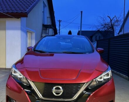 Красный Ниссан Лиф, объемом двигателя 0 л и пробегом 134 тыс. км за 12200 $, фото 3 на Automoto.ua