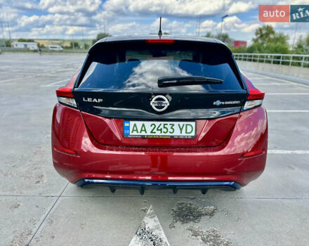 Красный Ниссан Лиф, объемом двигателя 0 л и пробегом 47 тыс. км за 12400 $, фото 7 на Automoto.ua