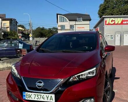 Красный Ниссан Лиф, объемом двигателя 0 л и пробегом 90 тыс. км за 11500 $, фото 11 на Automoto.ua