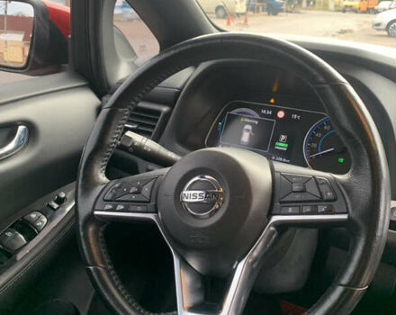 Красный Ниссан Лиф, объемом двигателя 0 л и пробегом 89 тыс. км за 12500 $, фото 14 на Automoto.ua