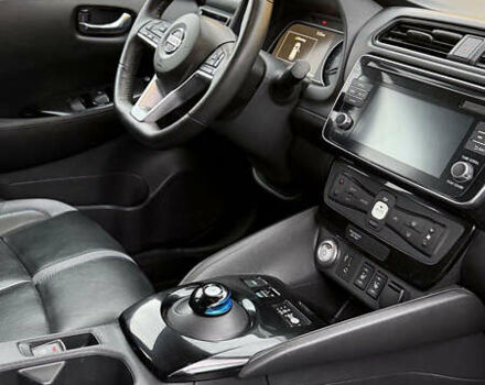 Червоний Ніссан Ліф, об'ємом двигуна 0 л та пробігом 74 тис. км за 14500 $, фото 9 на Automoto.ua