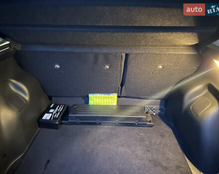 Красный Ниссан Лиф, объемом двигателя 0 л и пробегом 134 тыс. км за 12500 $, фото 6 на Automoto.ua