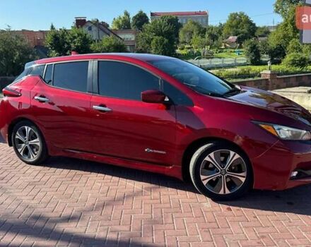 Красный Ниссан Лиф, объемом двигателя 0 л и пробегом 90 тыс. км за 11500 $, фото 7 на Automoto.ua