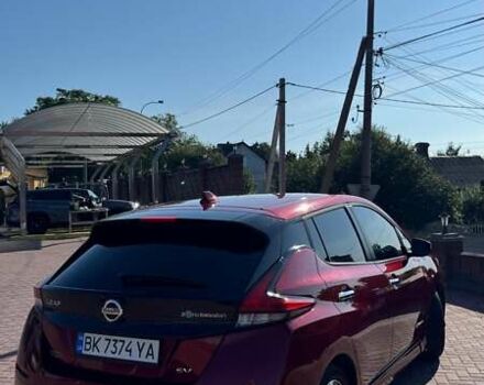 Красный Ниссан Лиф, объемом двигателя 0 л и пробегом 90 тыс. км за 11500 $, фото 6 на Automoto.ua