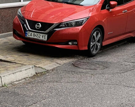 Красный Ниссан Лиф, объемом двигателя 0 л и пробегом 89 тыс. км за 12500 $, фото 4 на Automoto.ua