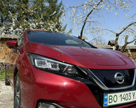 Красный Ниссан Лиф, объемом двигателя 0 л и пробегом 150 тыс. км за 11500 $, фото 31 на Automoto.ua