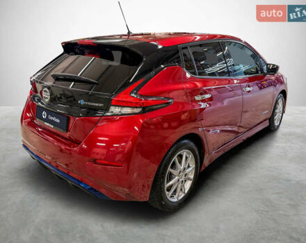 Красный Ниссан Лиф, объемом двигателя 0 л и пробегом 25 тыс. км за 8500 $, фото 4 на Automoto.ua