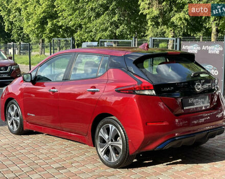 Красный Ниссан Лиф, объемом двигателя 0 л и пробегом 117 тыс. км за 12000 $, фото 1 на Automoto.ua