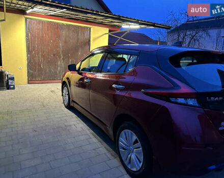 Красный Ниссан Лиф, объемом двигателя 0 л и пробегом 134 тыс. км за 12500 $, фото 7 на Automoto.ua